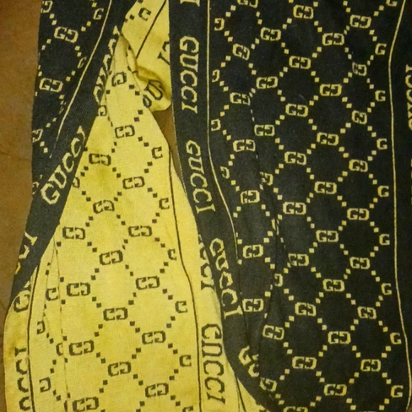 Authentic Vintage Gucci Scarf - Picture 1 of 4
